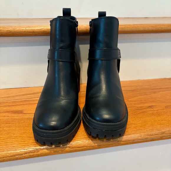 Sincerely Jules Black Faux Leather Moto Combat Boots with Side Zip 8.5M - Picture 2 of 9